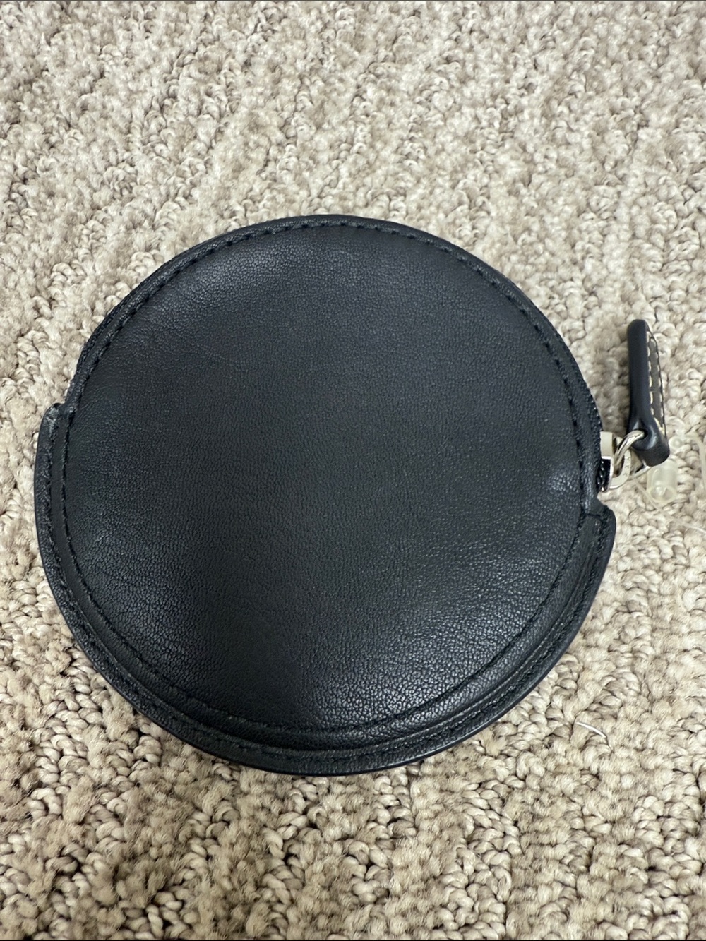 Vintage Coach Black Round Leather Mini Pouch with Zipper - Picture 3 of 4